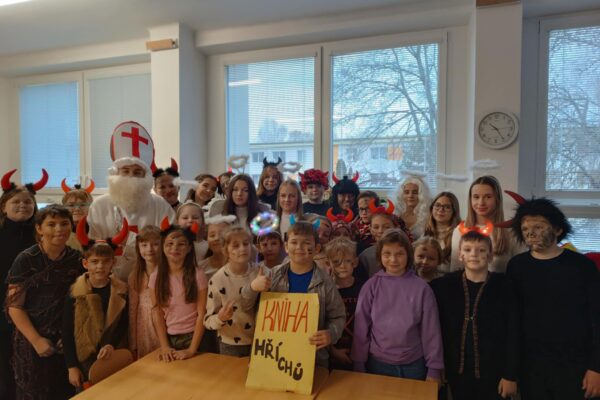 Mikuláš - základní škola Žákovská