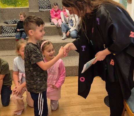 Pasování na čtenáře - základní škola Žákovská