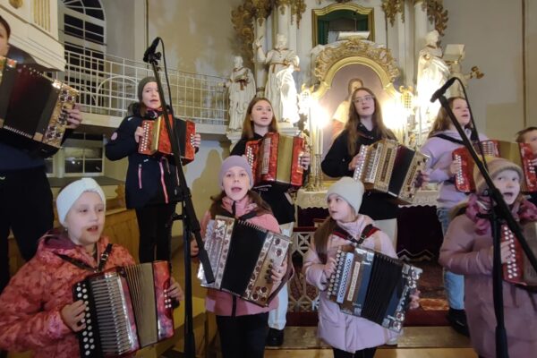 Vánoční koncert - základní škola Žákovská