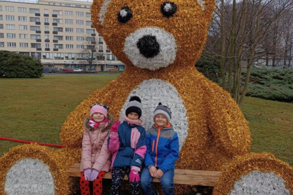 Vánoční městečko - základní škola Žákovská