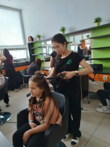 Exkurze do salonu Orion - základní škola Žákovská