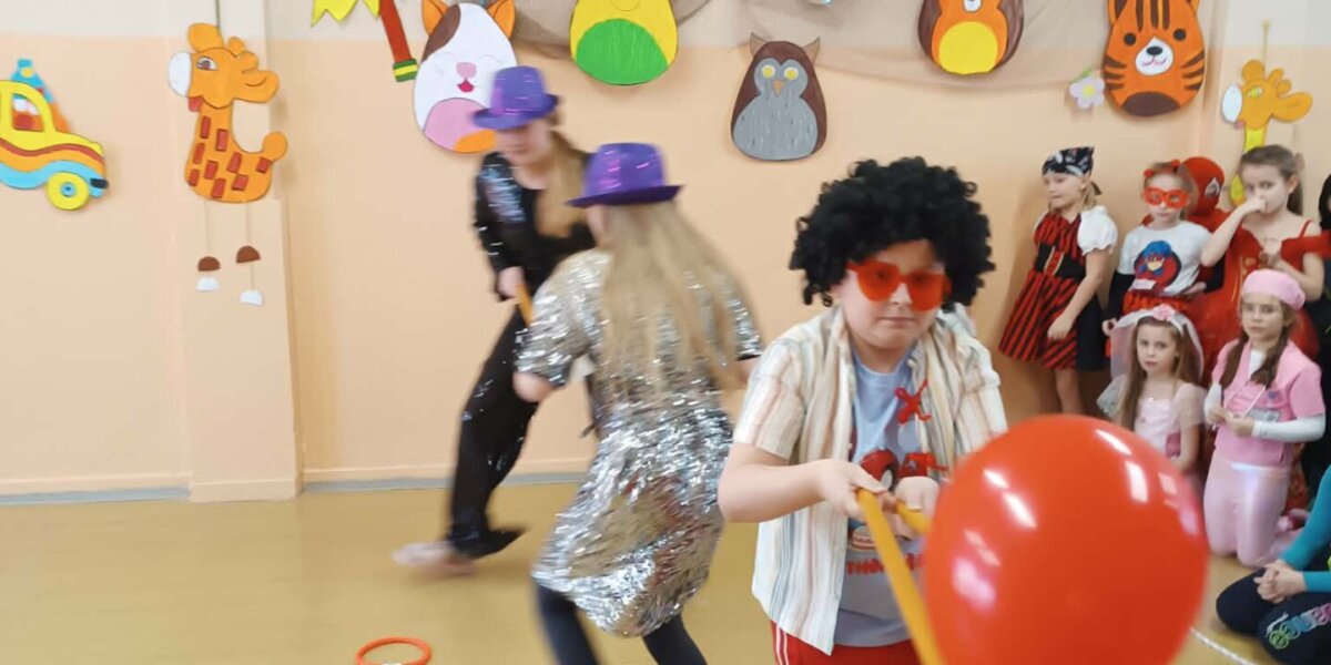 KARNEVAL ve školní družině - radostné odpoledne dětí - základní škola Žákovská
