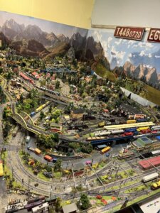 Letem , světem - kouzlo vláčků - základní škola Žákovská