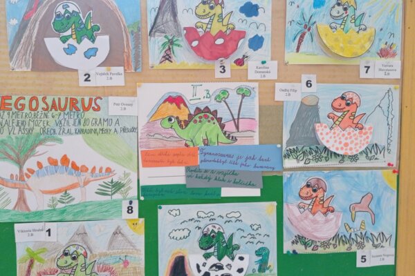 Výtvarná soutěž Dinosauři - základní škola Žákovská
