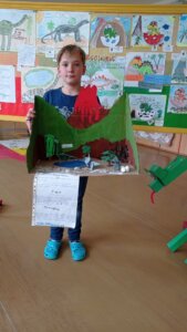 Výtvarná soutěž Dinosauři - základní škola Žákovská