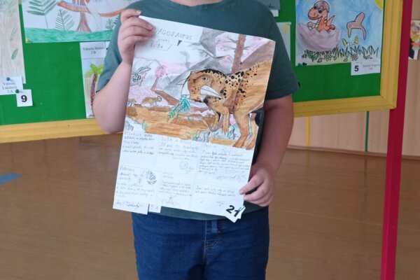 Výtvarná soutěž Dinosauři - základní škola Žákovská
