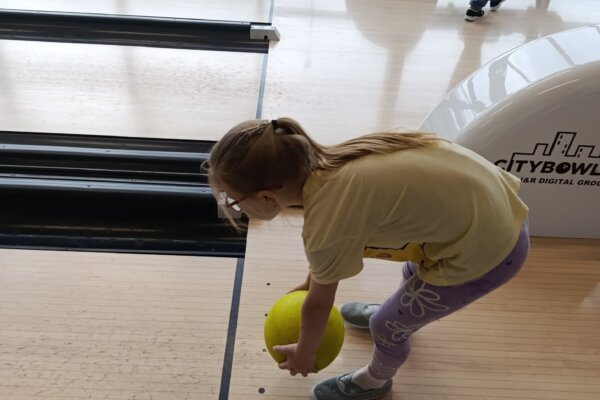 Bowling ten nás baví - základní škola Žákovská