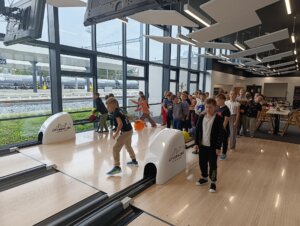 Bowling ten nás baví - základní škola Žákovská