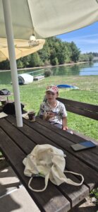 Párky, buřty, hořčice - základní škola Žákovská