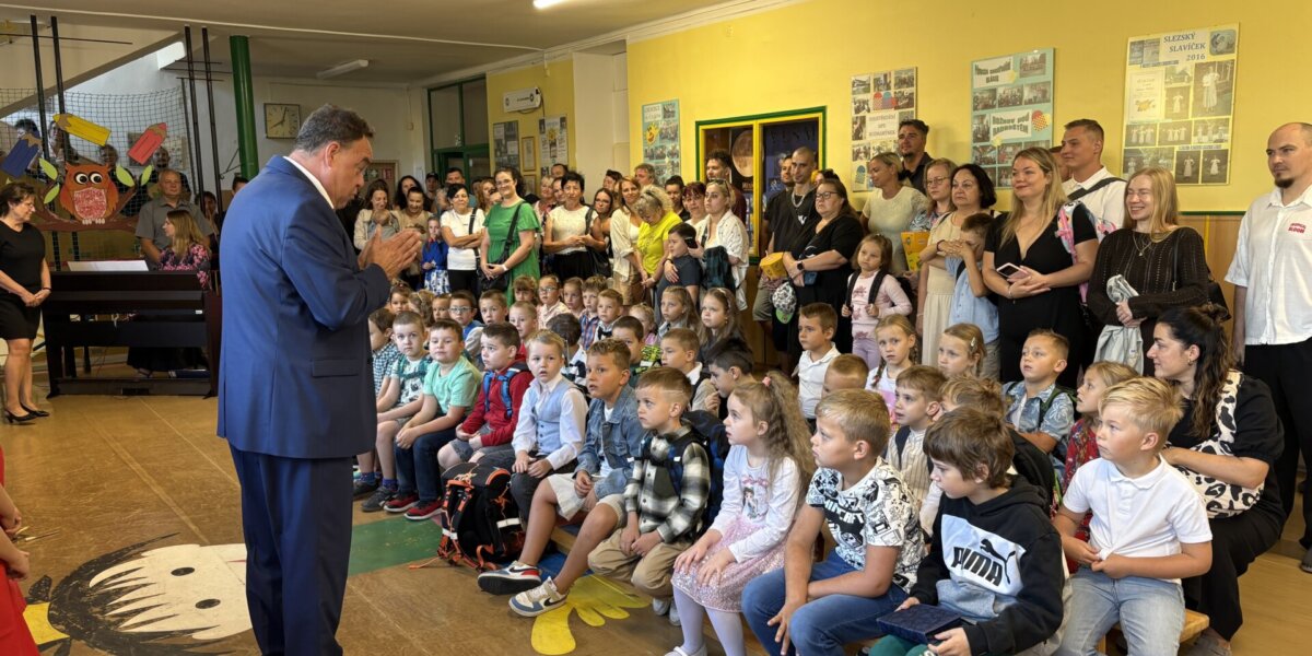 Školní rok 2026/2027 zahájen - základní škola Žákovská