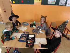 Halloween u prvňáčků - základní škola Žákovská