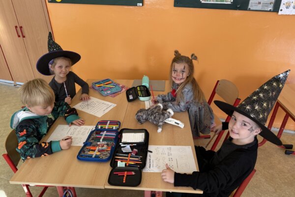 Halloween u prvňáčků - základní škola Žákovská
