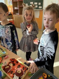 Halloween u prvňáčků - základní škola Žákovská
