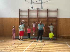 Horolezci, horolezkyně, horolezčata - základní škola Žákovská