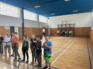 Horolezci, horolezkyně, horolezčata - základní škola Žákovská